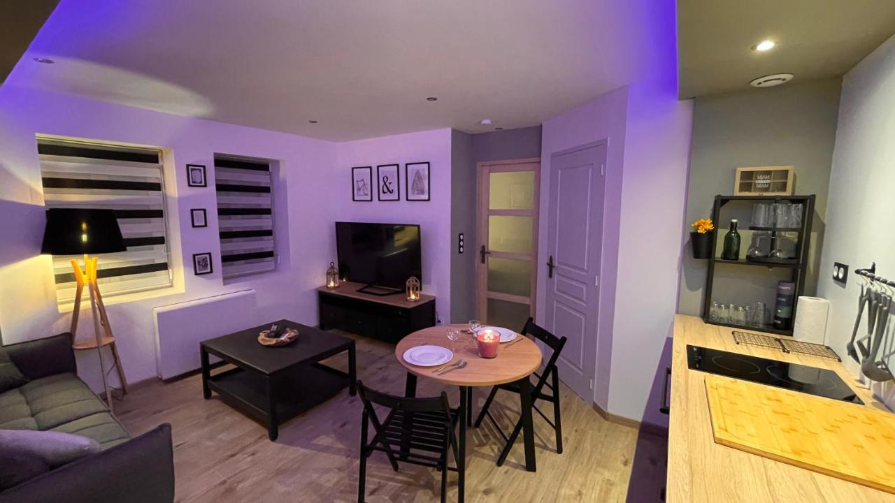 Mille Et Une Nuit, Appartement Classe 3 Etoiles En Rdc Avec Exterieur Et Parking Dole Exterior photo